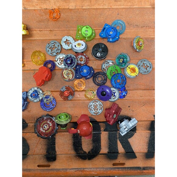 Beyblade Lot Metal Fusion Burst Bakuten Shoot TAKARA TOMY Spinning Top D234 - Picture 3 of 3